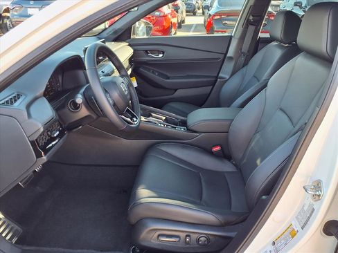 Certified 2025 Honda Accord Sport image 17