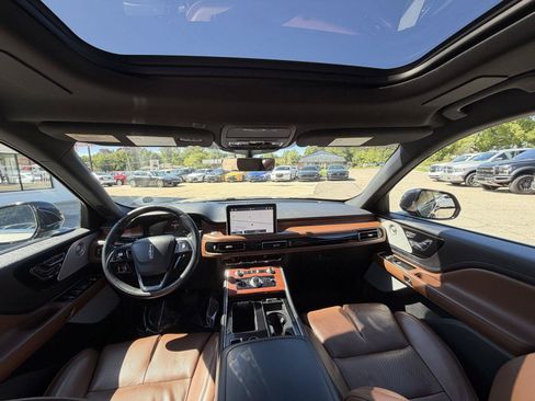 Used 2022 Lincoln Aviator Reserve w/ Equipment Group 201A AWD/4WD image 31
