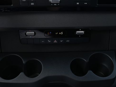 New 2025 Mercedes-Benz Sprinter 2500 image 16