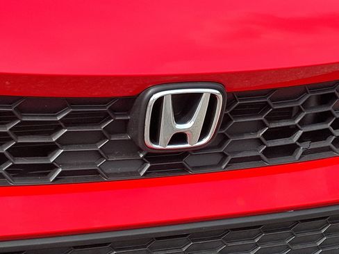 Used 2025 Honda Civic Sport image 32