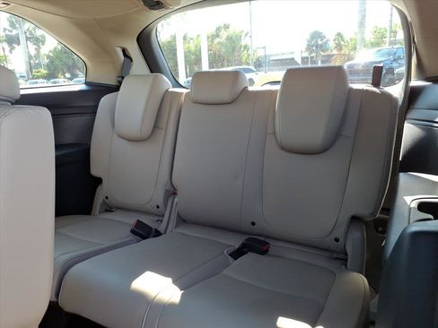 Used 2023 Honda Odyssey EX-L image 23