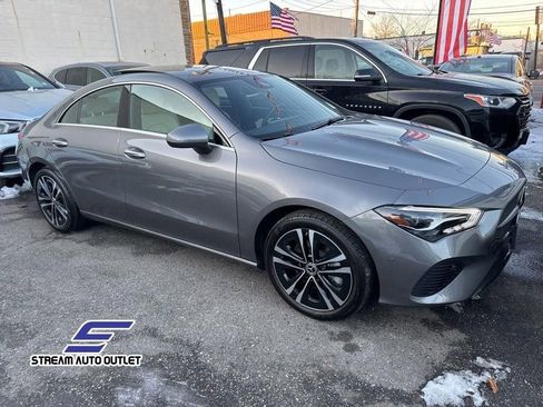 Used 2024 Mercedes-Benz CLA 250 4MATIC image 11