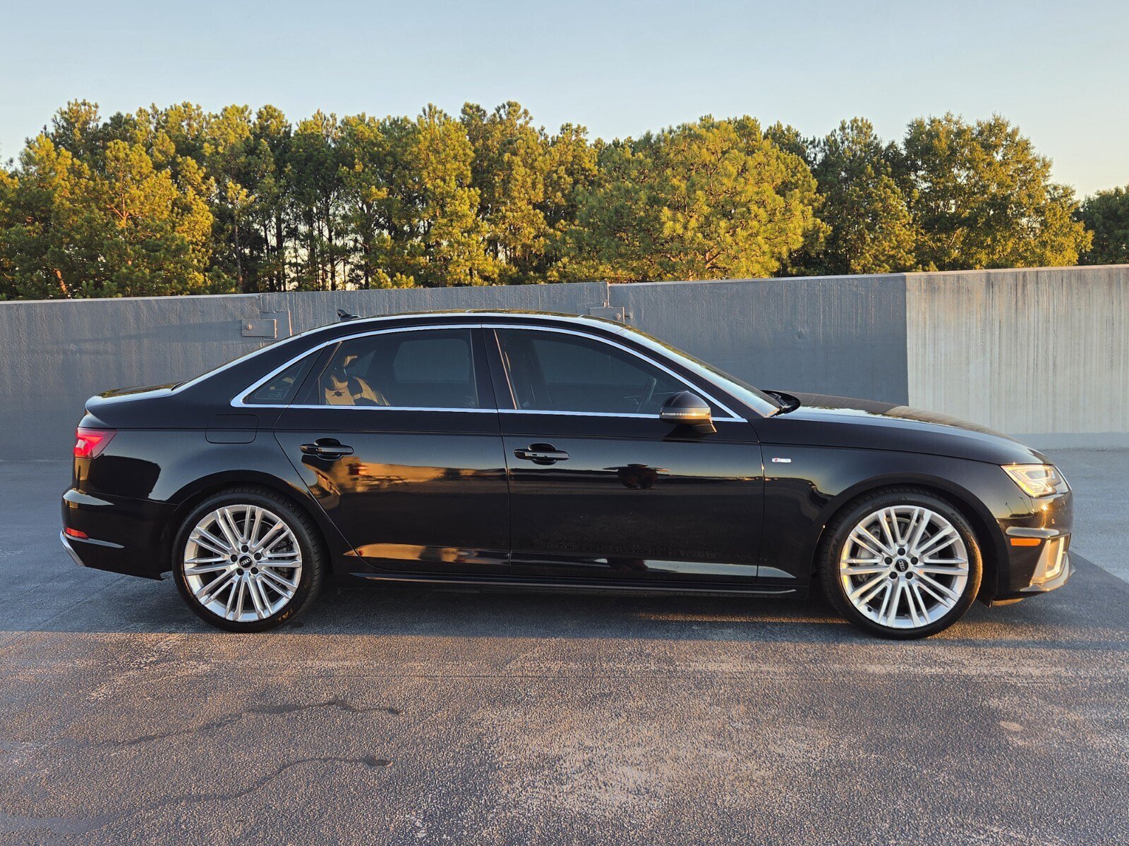 Used 2019 Audi A4 2.0T Premium Plus w/ Premium Plus Package AWD/4WD image 6