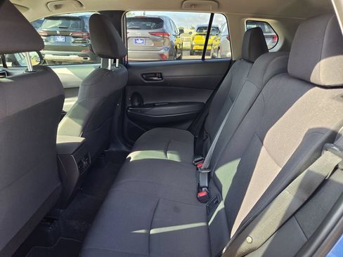Used 2026 Toyota Corolla Cross LE FWD image 28