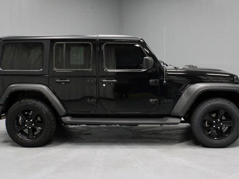 Used 2022 Jeep Wrangler Unlimited Sport AWD/4WD image 5