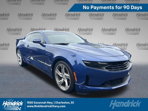 Used 2020 Chevrolet Camaro LT w/ Technology Package RWD image 1