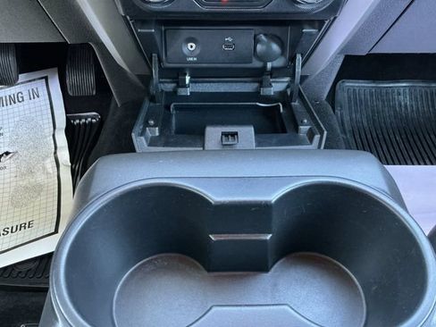 Used 2013 Ford F150 XLT w/ Mid Equipment Group AWD/4WD image 18