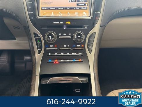 Used 2018 Lincoln MKX Reserve w/ Lincoln MKX Climate Package AWD/4WD image 16