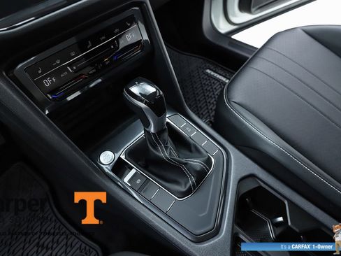 Used 2023 Volkswagen Tiguan SE image 62