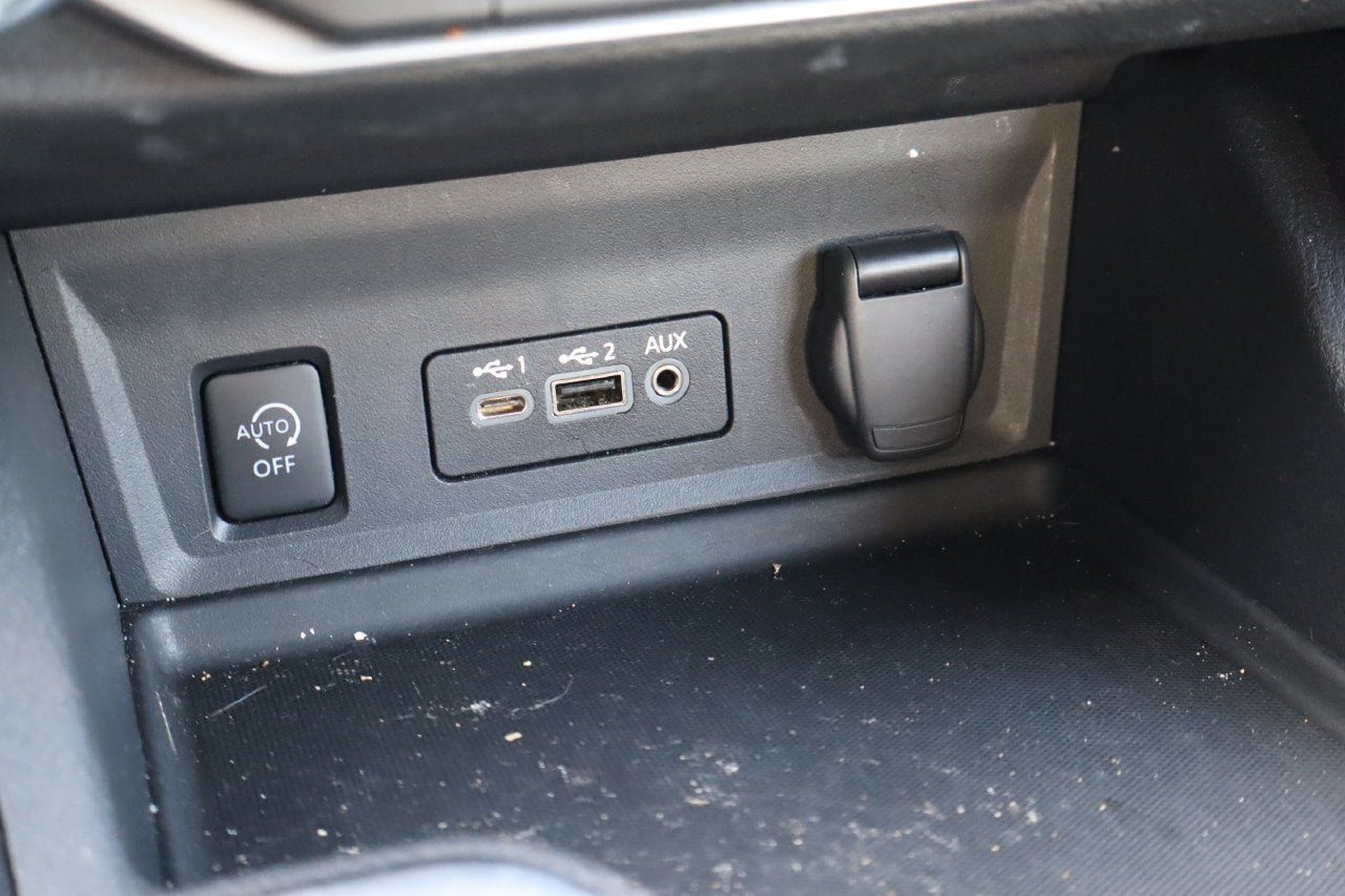 Used 2024 Nissan Sentra SV w/ Trunk Package FWD image 23