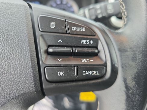 Used 2022 Hyundai Venue SEL w/ Cargo Package image 20