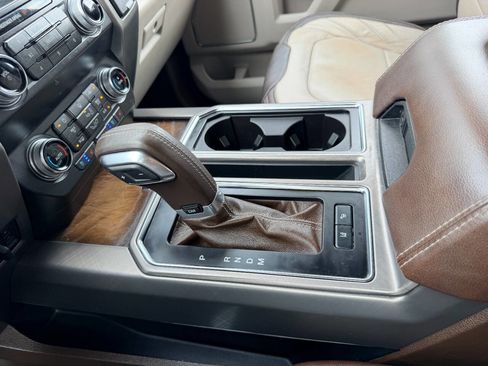 Used 2019 Ford F150 Limited image 45