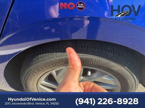 Certified 2024 Hyundai Elantra SEL FWD image 9