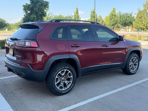Used 2021 Jeep Cherokee Trailhawk AWD/4WD image 14