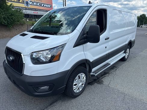 Used 2025 Ford Transit 250 Low Roof w/ Exterior Upgrade Package RWD image 9