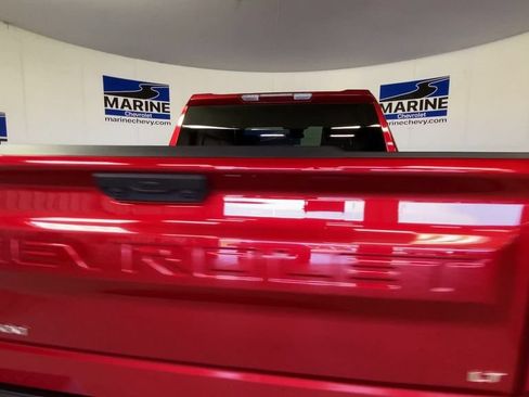 Used 2025 Chevrolet Silverado 1500 LT Trail Boss w/ Protection Package AWD/4WD image 9
