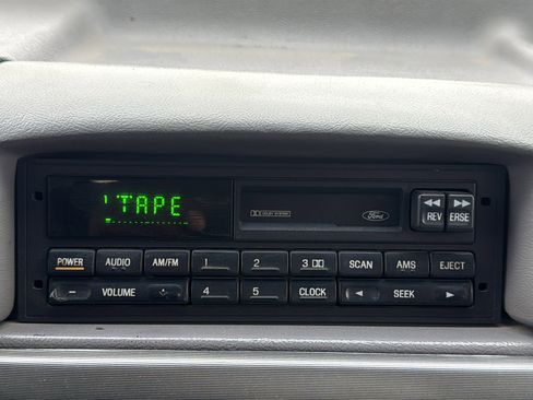 Used 1994 Ford F250 XL image 15