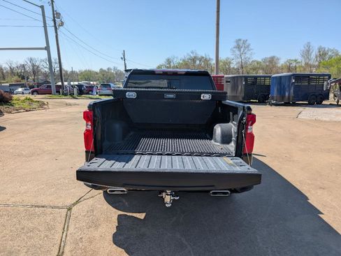 Used 2022 Chevrolet Silverado 1500 High Country w/ High Country Premium Package image 10