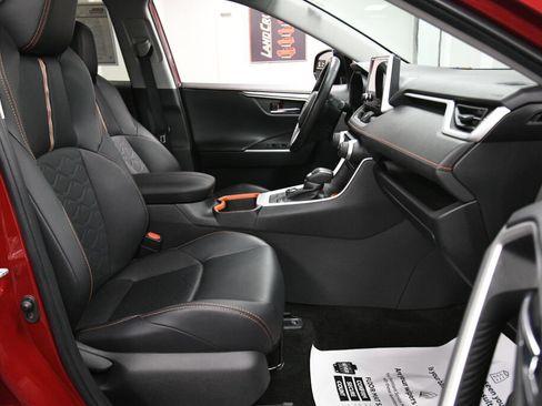 Used 2024 Toyota RAV4 Adventure AWD/4WD image 25