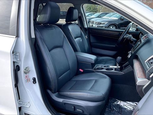 Used 2016 Subaru Outback 2.5i Limited image 8