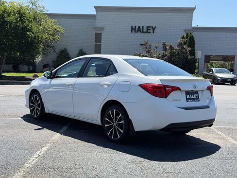 Used 2018 Toyota Corolla SE w/ SE Premium Package FWD image 22