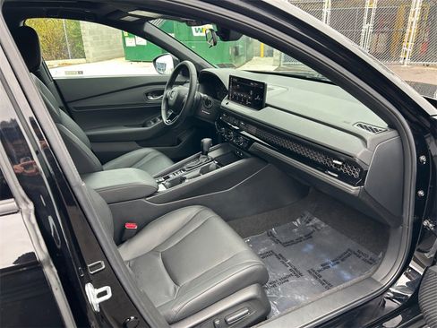 Certified 2025 Honda Accord Sport image 18