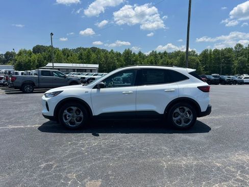 New 2025 Ford Escape ST-Line w/ Tech Pack #1 FWD image 8