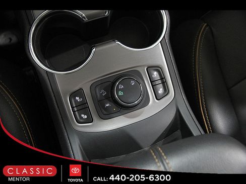 Used 2024 GMC Terrain AT4 AWD/4WD image 16