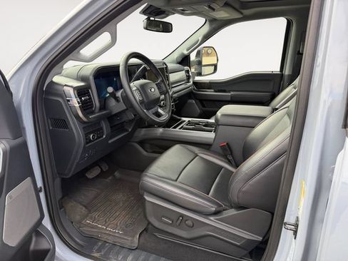 Certified 2025 Ford F350 Lariat w/ FX4 Off-Road Package AWD/4WD image 9
