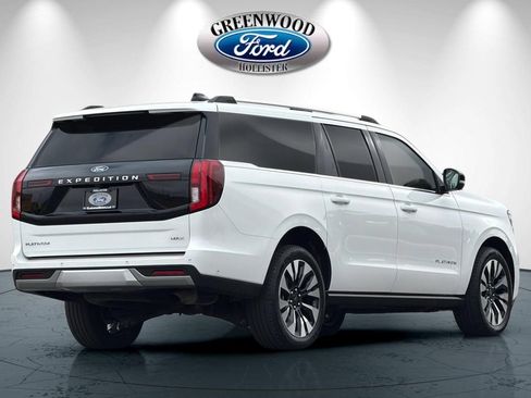 Certified 2025 Ford Expedition Max Platinum w/ Driver's Package AWD/4WD image 4