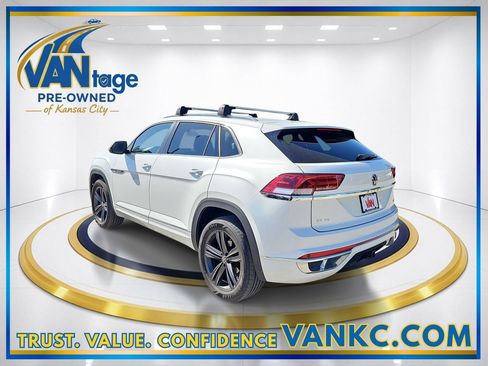 Used 2021 Volkswagen Atlas Cross Sport SE AWD/4WD image 9