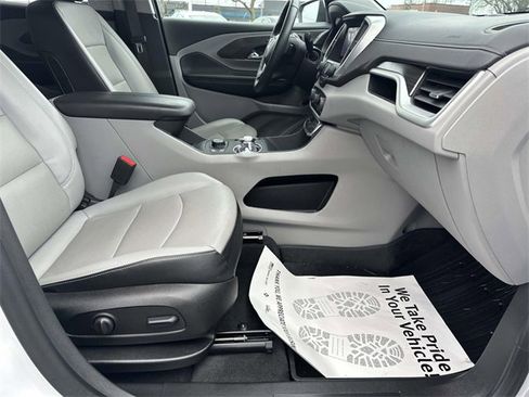 Used 2024 GMC Terrain SLT w/ LPO, Floor Liner Package image 20