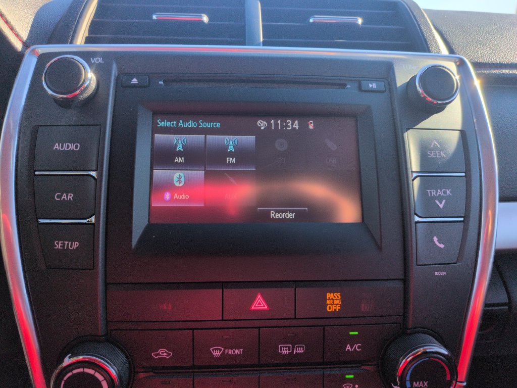 Used 2017 Toyota Camry SE FWD image 19