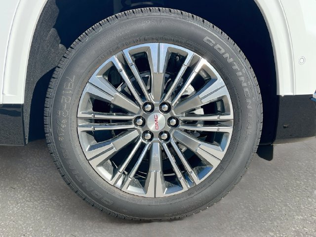 New 2027 GMC Acadia Denali FWD image 19
