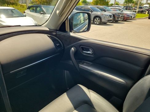 Used 2023 INFINITI QX80 Luxe w/ All-Season Package AWD/4WD image 15