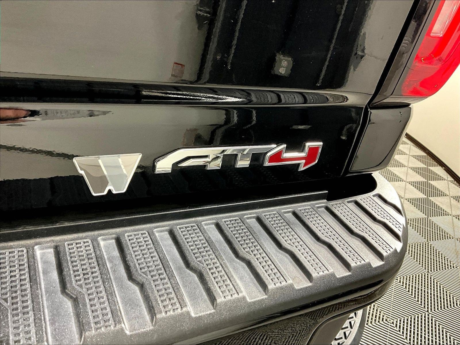 Used 2021 GMC Sierra 3500 AT4 w/ AT4 Premium Plus Package AWD/4WD image 25