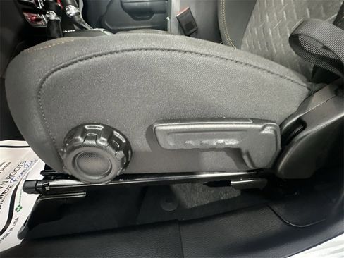 Used 2025 Jeep Gladiator Mojave image 18