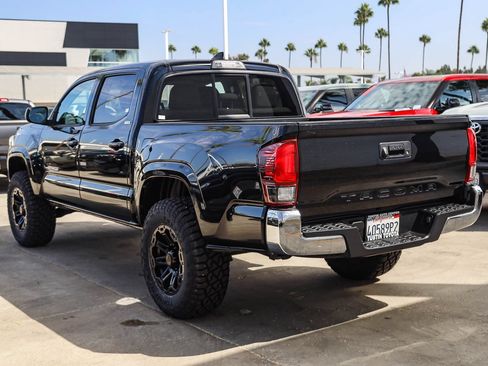 Used 2019 Toyota Tacoma SR5 RWD image 6