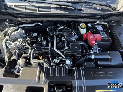 Used 2025 Nissan Kicks SR w/ Interior Electronics Package image 30
