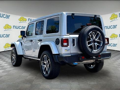 Used 2024 Jeep Wrangler Unlimited AWD/4WD image 4