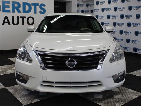 Used 2013 Nissan Altima 2.5 SL w/ Technology Pkg FWD image 6