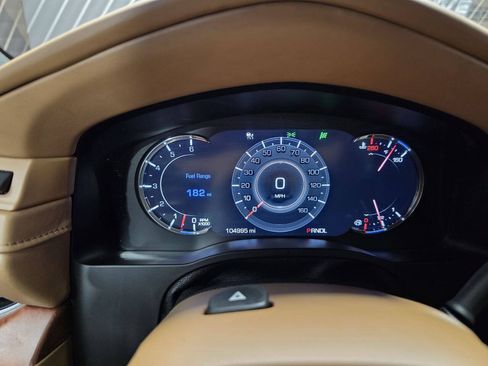 Used 2017 Cadillac Escalade Platinum RWD image 17