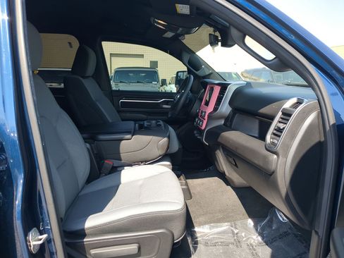 Used 2024 RAM 1500 Big Horn AWD/4WD image 32