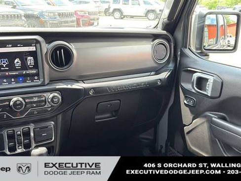 Used 2023 Jeep Wrangler Unlimited w/ Sun & Screen Package AWD/4WD image 25
