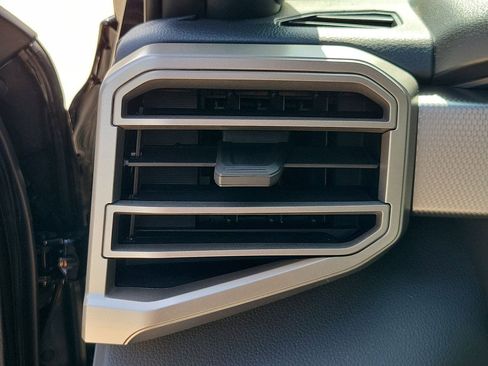 New 2026 Toyota Tundra Limited AWD/4WD image 31