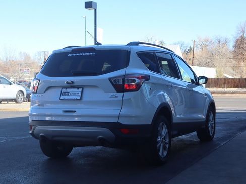 Used 2017 Ford Escape SE w/ Equipment Group 201A image 6