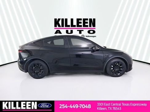 Used 2021 Tesla Model Y Long Range AWD/4WD image 9