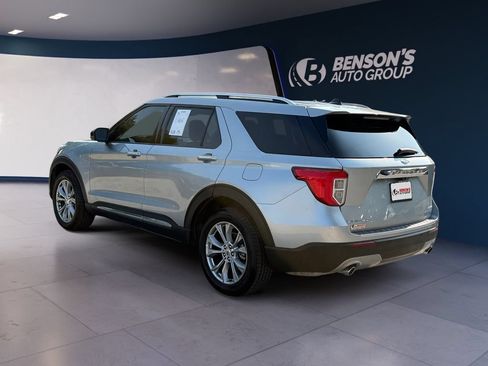 Used 2024 Ford Explorer Limited AWD/4WD image 3