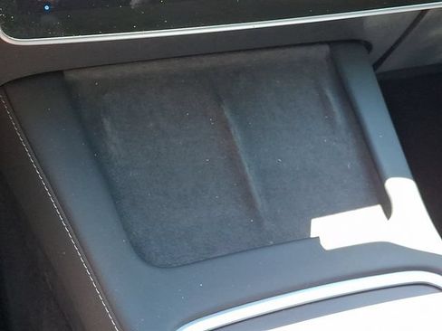 Used 2023 Tesla Model Y Long Range AWD/4WD image 27