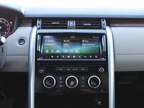 Used 2020 Land Rover Discovery HSE image 14